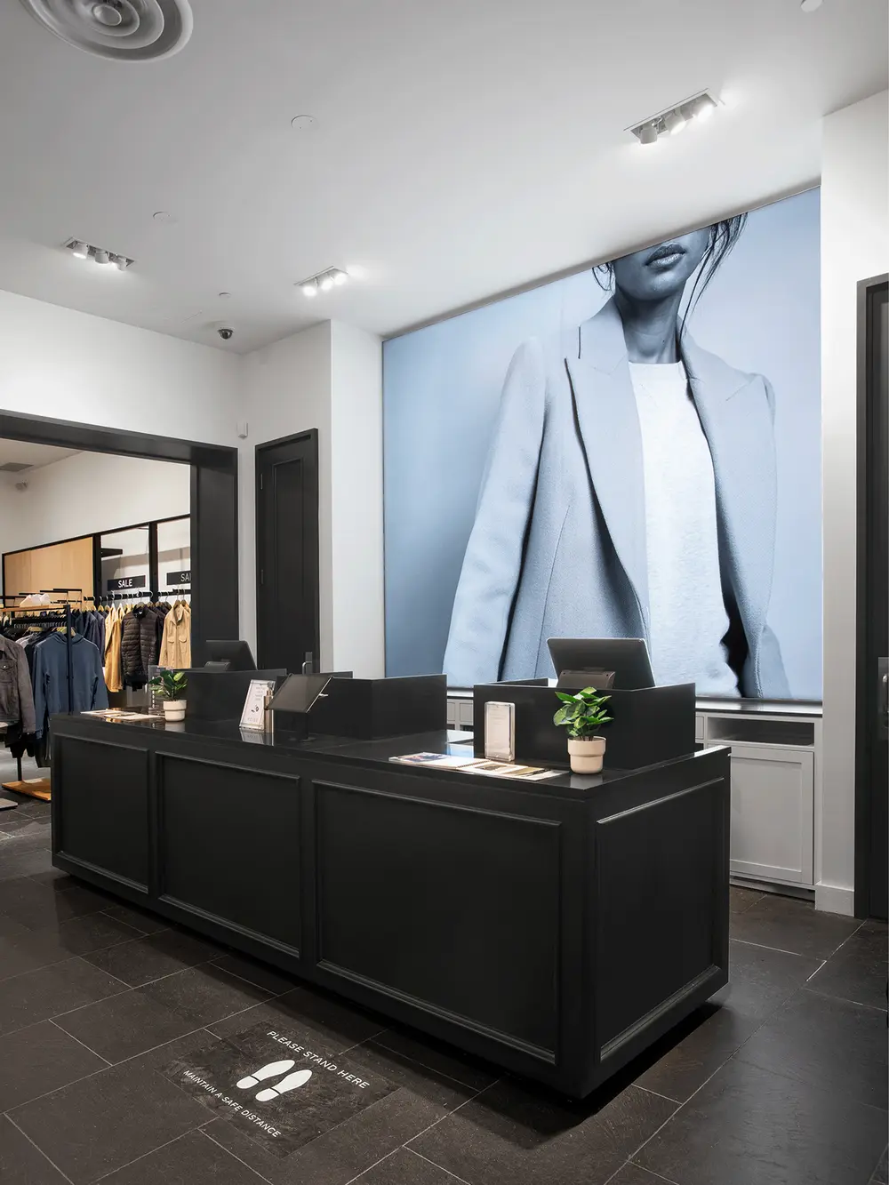 Reiss — photo 3