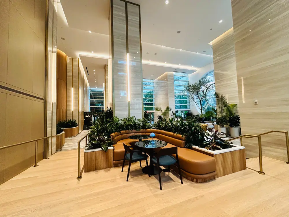 Tourmaline Lobby & Cafe — photo 7